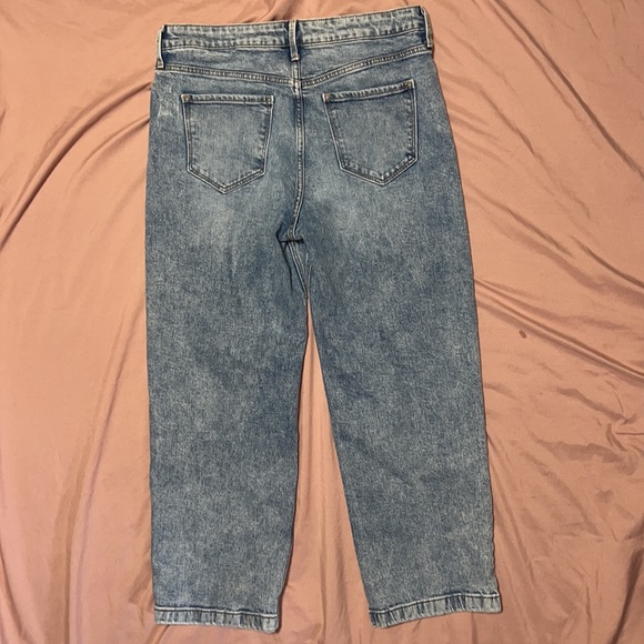 Old Navy light color boot cut jeans - Picture 4 of 4